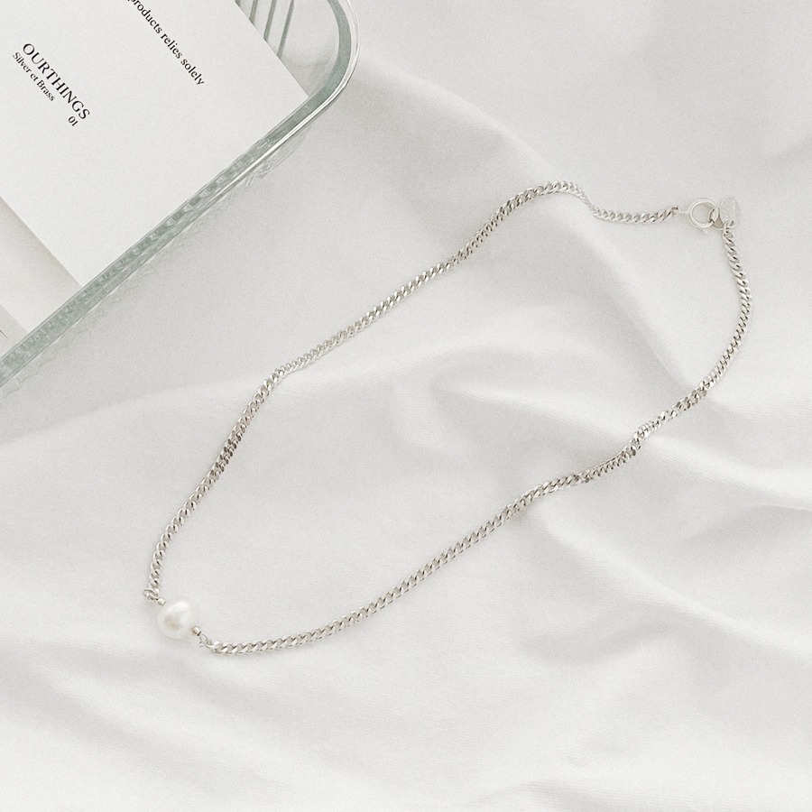 GENTLE PEARL NECKLACE
